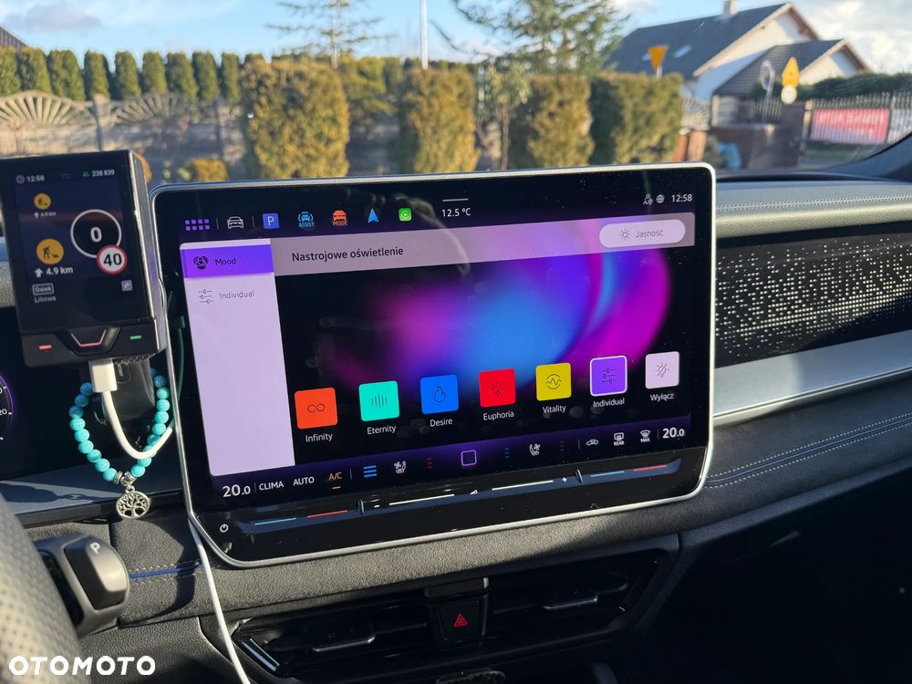 Volkswagen Tayron 2.0 TDI SCR 4MotION DSG R-Line - 35