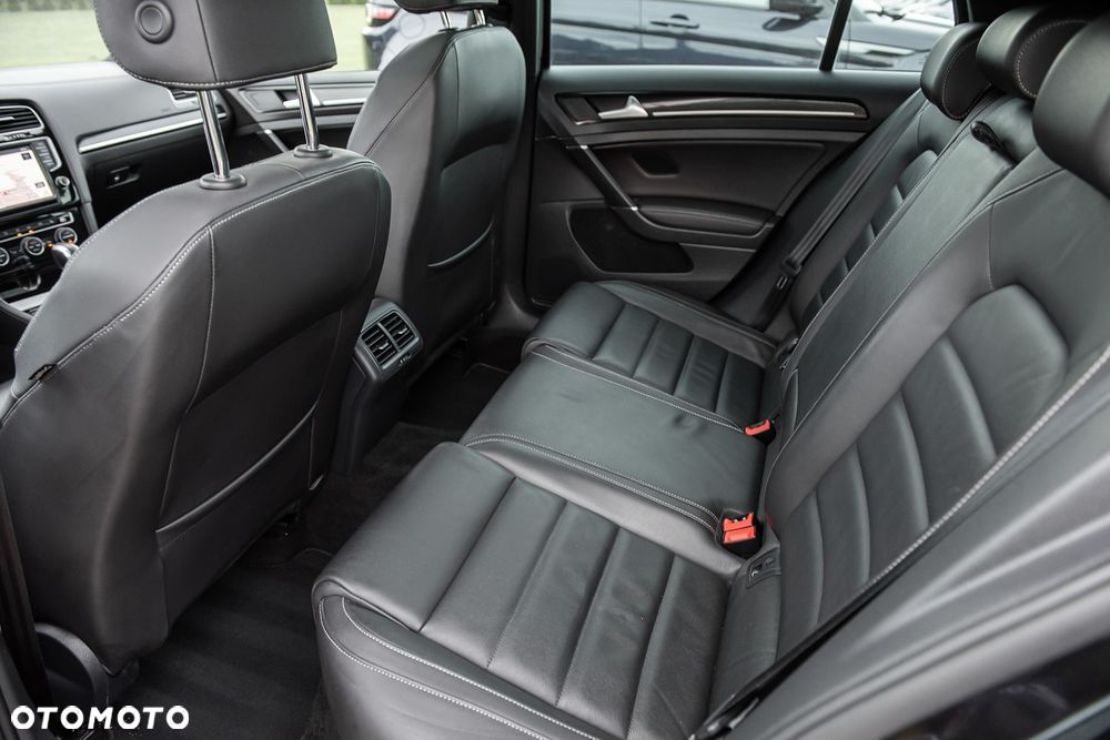 Volkswagen Golf R 2.0 TSI OPF 4Motion DSG - 19