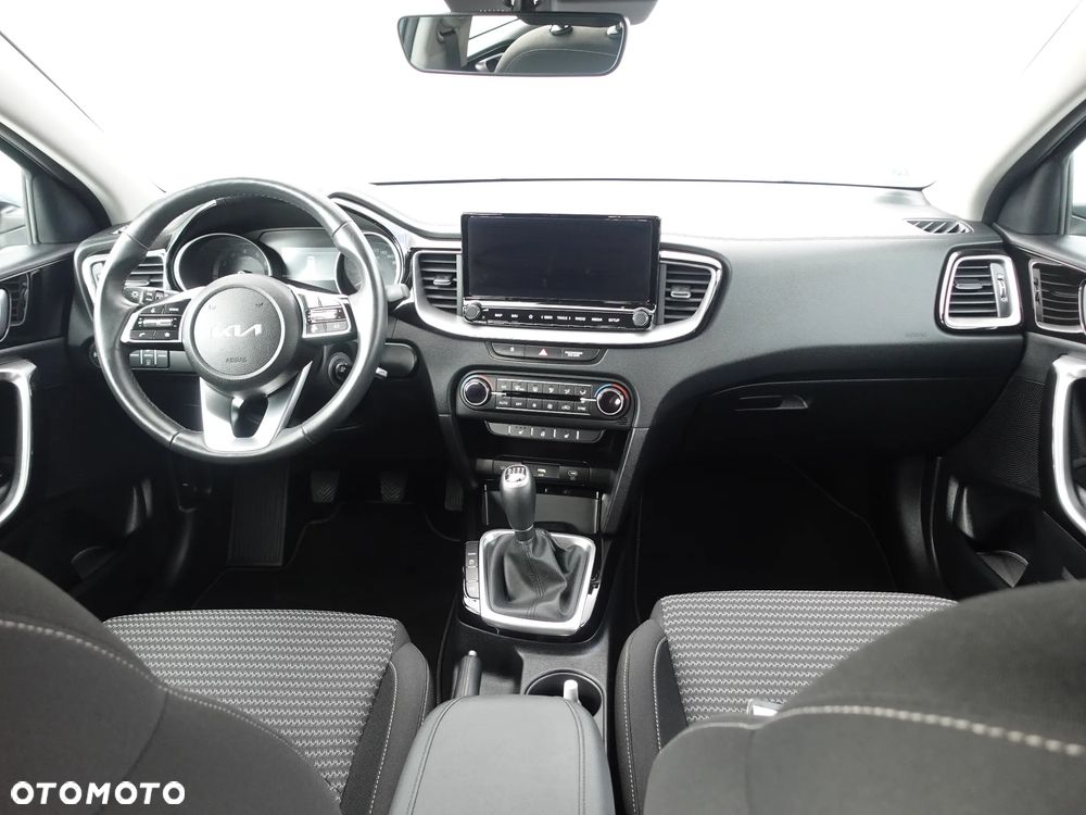 Kia Ceed 1.5 T-GDI OPF Vision - 3