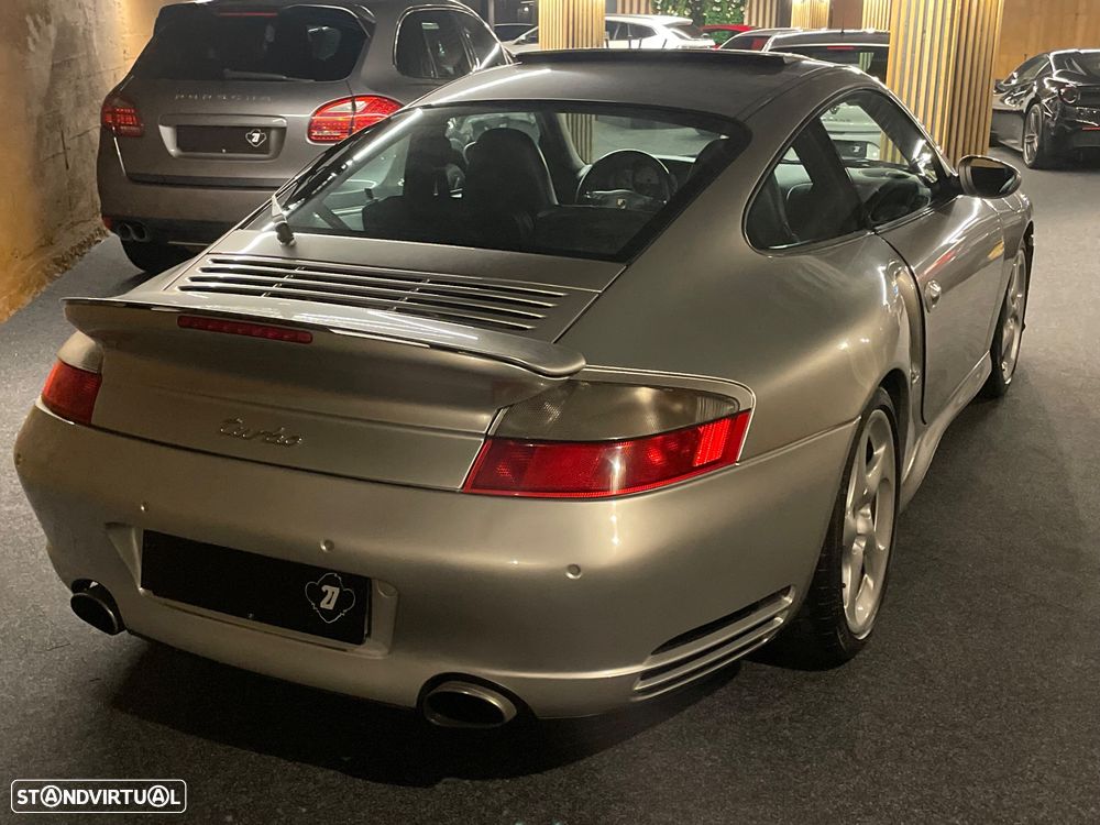Porsche 911 (996) - 4