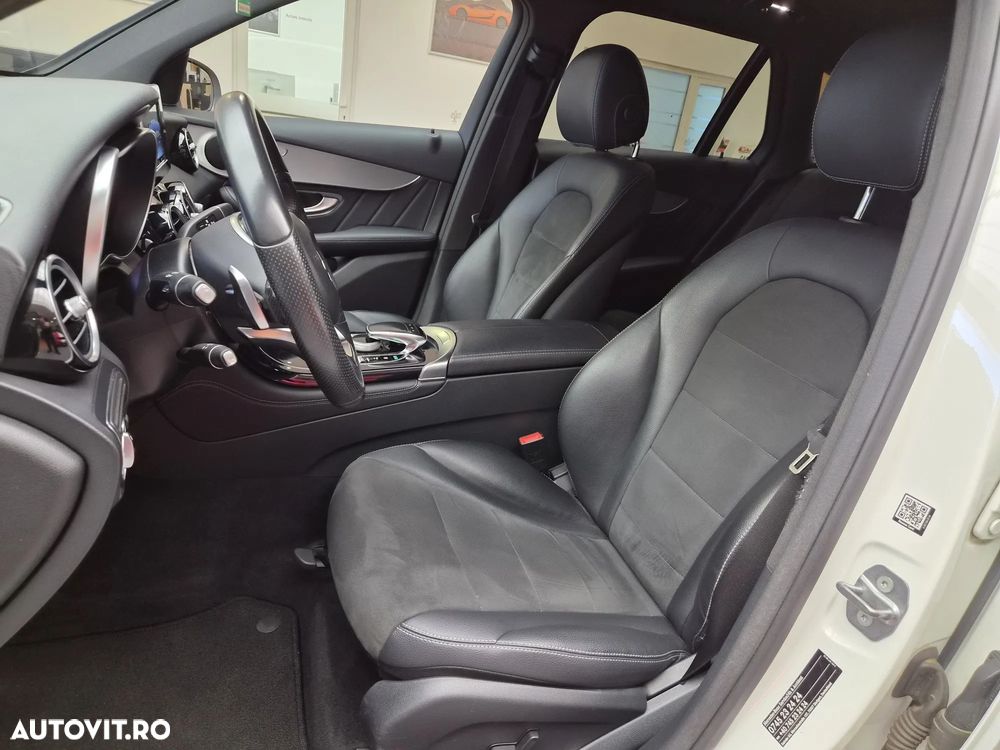 Mercedes-Benz GLC 220 d 4MATIC - 12