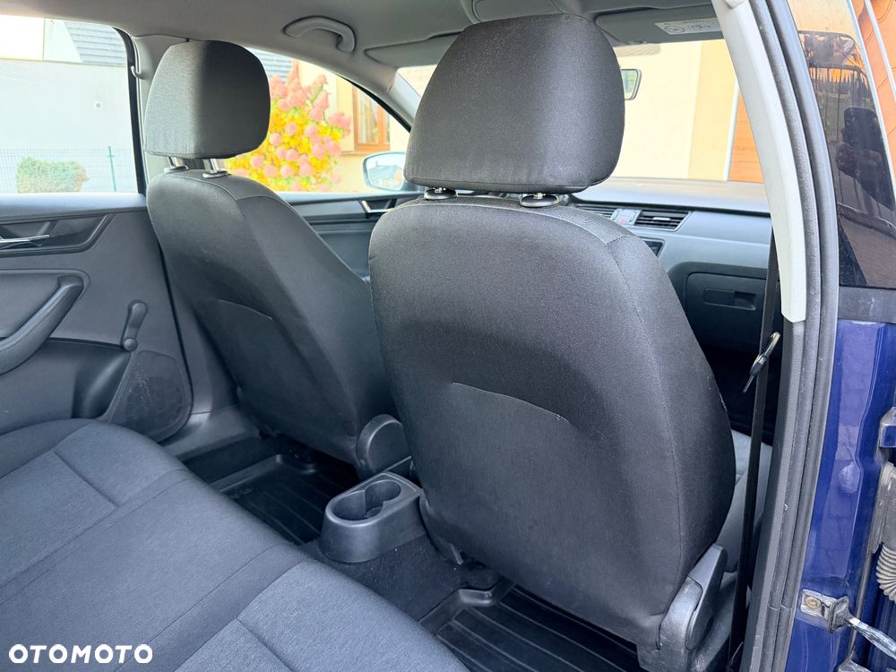Skoda RAPID 1.0 TSI Active - 26