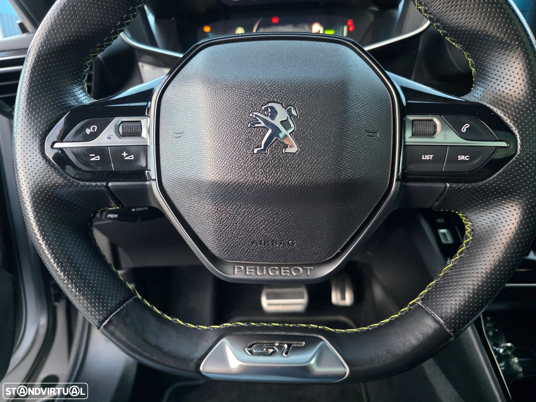 Peugeot e-2008 50 kWh GT Line - 28