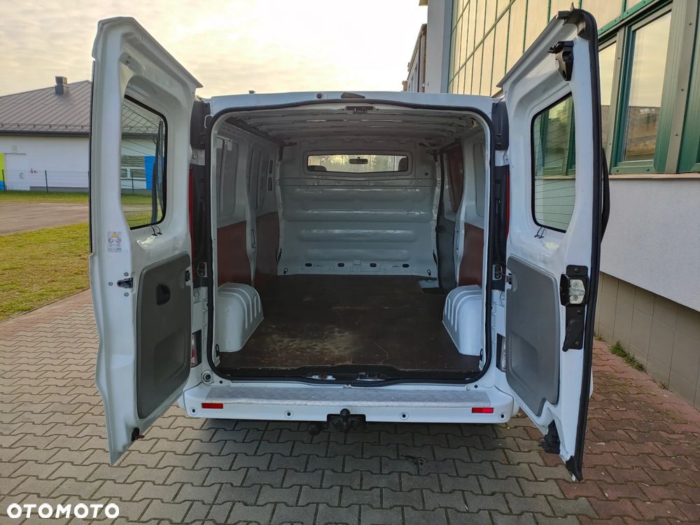 Opel Vivaro - 17