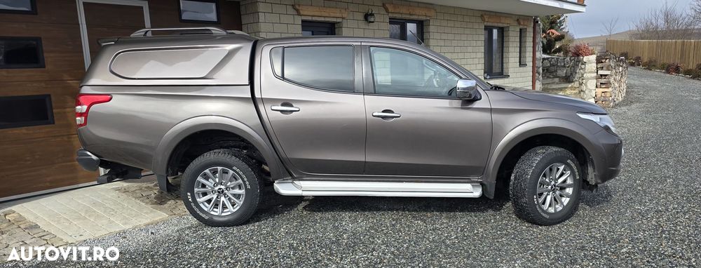 Mitsubishi L200 Double Cab Intense Aut. - 10