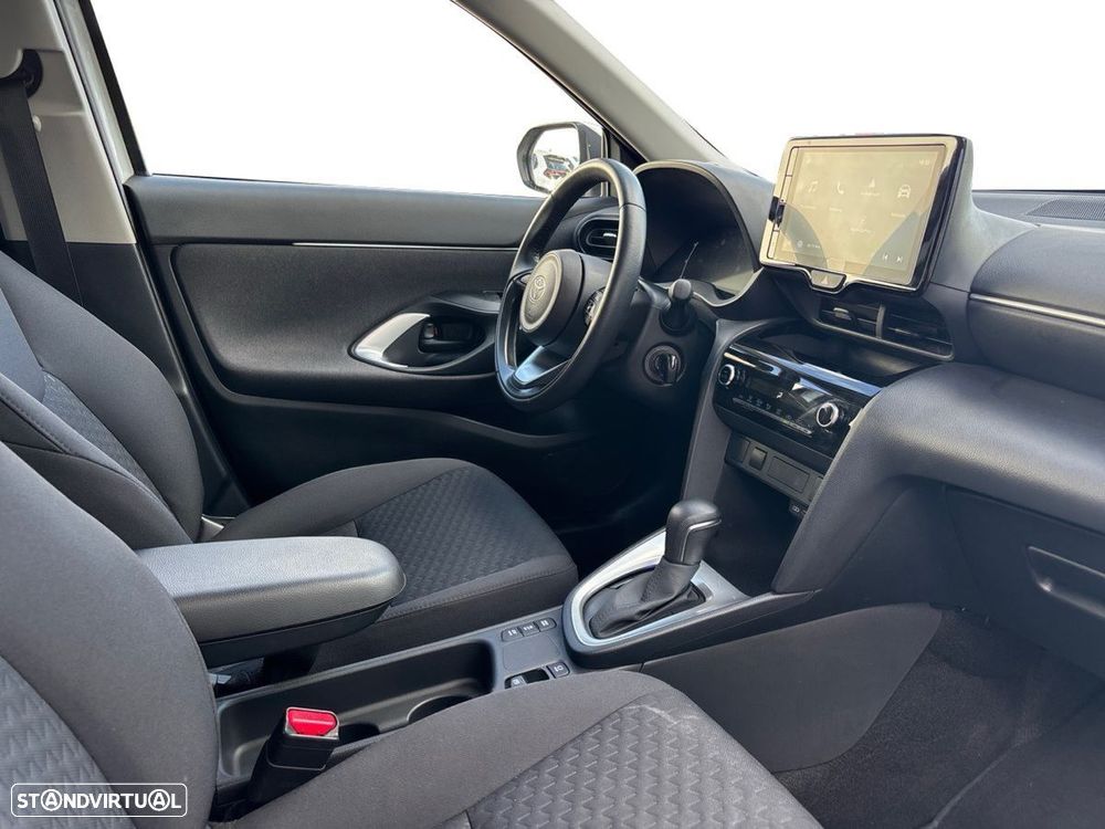 Toyota Yaris Cross 1.5 Hybrid Comfort Plus - 7