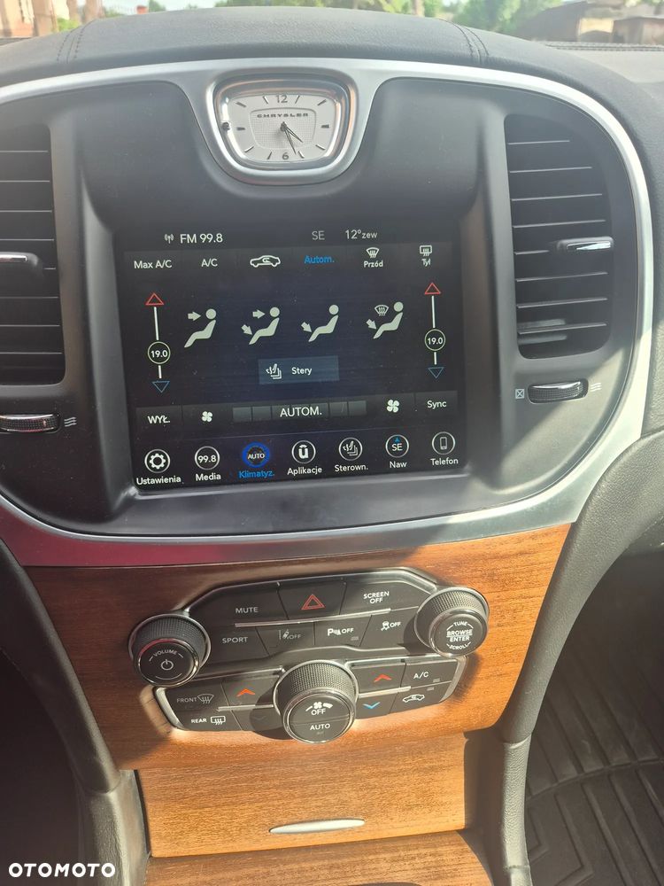 Chrysler 300 - 12