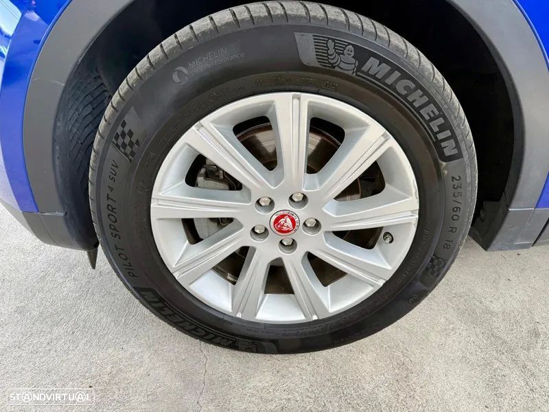 Jaguar E-Pace 2.0 i4D R-Dynamic S AWD Aut. - 32