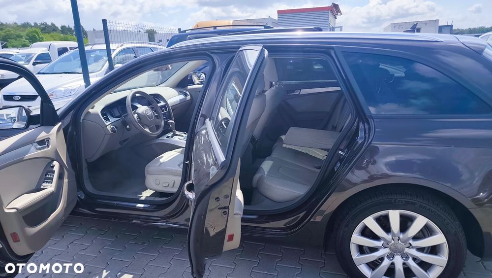 Audi A4 Avant - 16