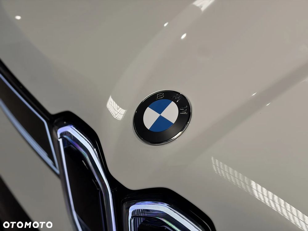 BMW iX3 50 xDrive 113.4kWh - 15