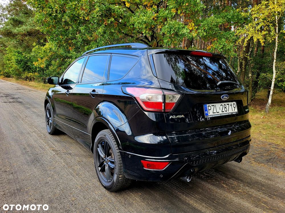 Ford Kuga 1.5 EcoBoost 2x4 ST-Line - 24