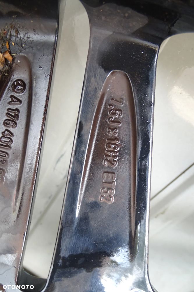 MERCEDES A KLASA W176 Felga Felgi Aluminiowe  7,5Jx18H2 ET52  1764010302 - 9