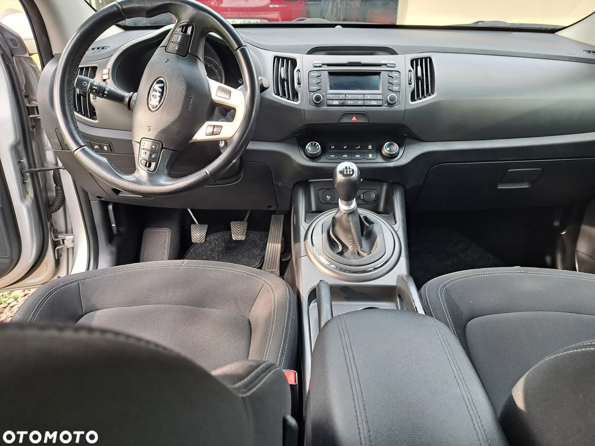 Kia Sportage 1.7 CRDI 2WD Dream-Team Edition - 24