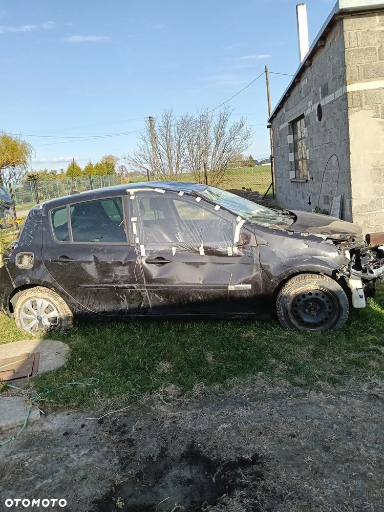 Renault Clio 1.5 dCi Alize - 1