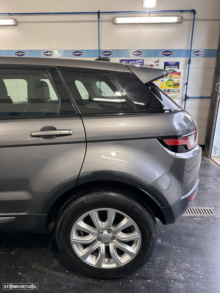 Land Rover Range Rover Evoque TD4 SE Dynamic - 5