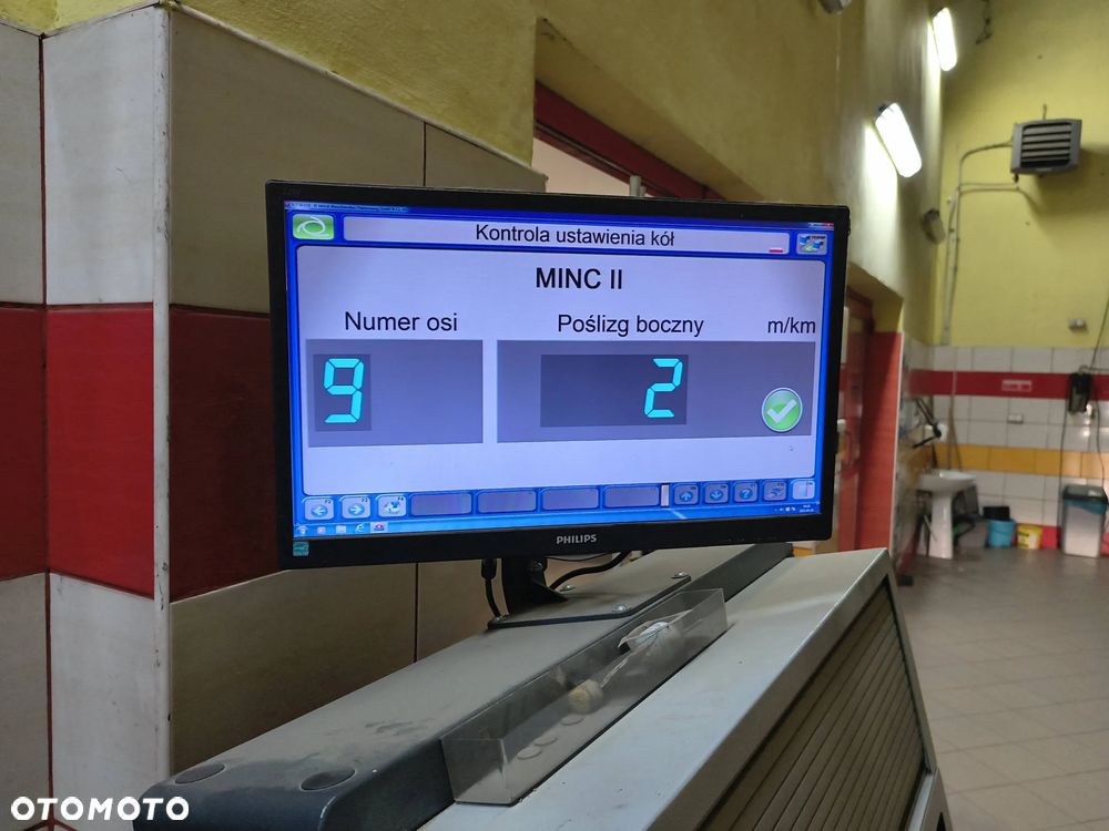 Toyota Corolla 1.8 Hybrid Comfort - 38