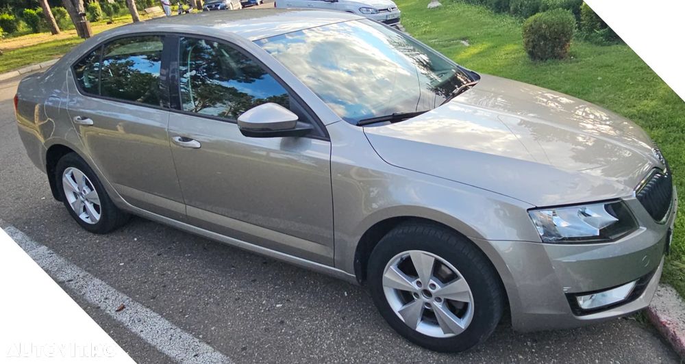 Skoda Octavia 1.6 TDI AMBITION - 2