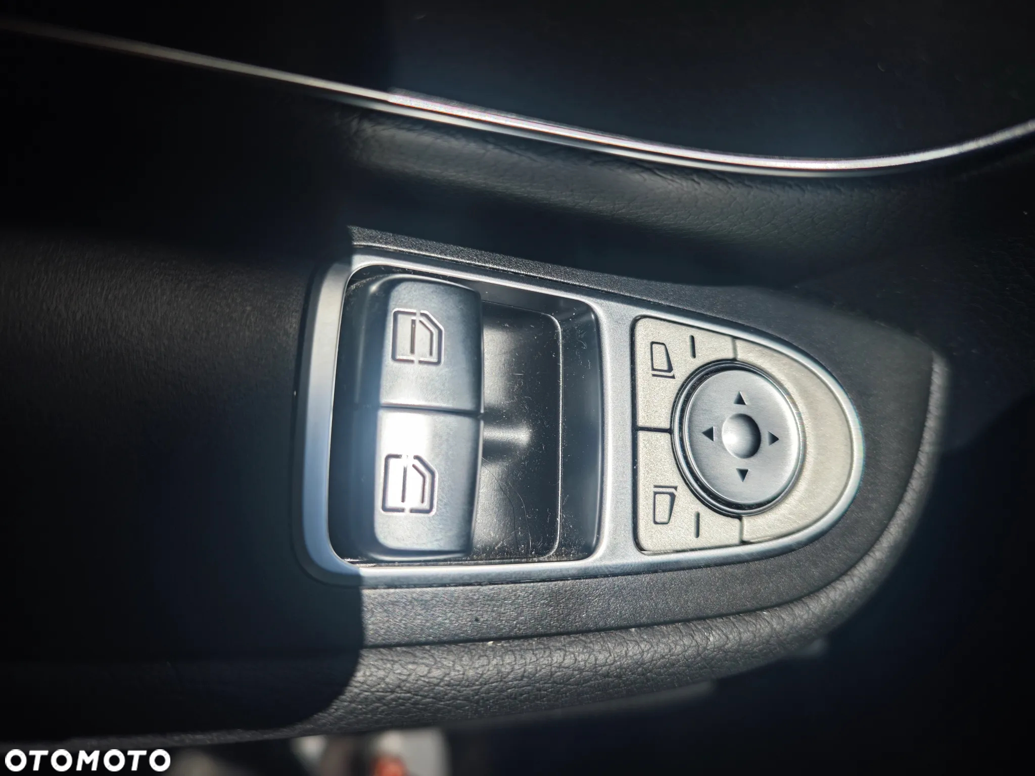 Mercedes-Benz Klasa V 220 d 9G-Tronic (d³ugi) - 25