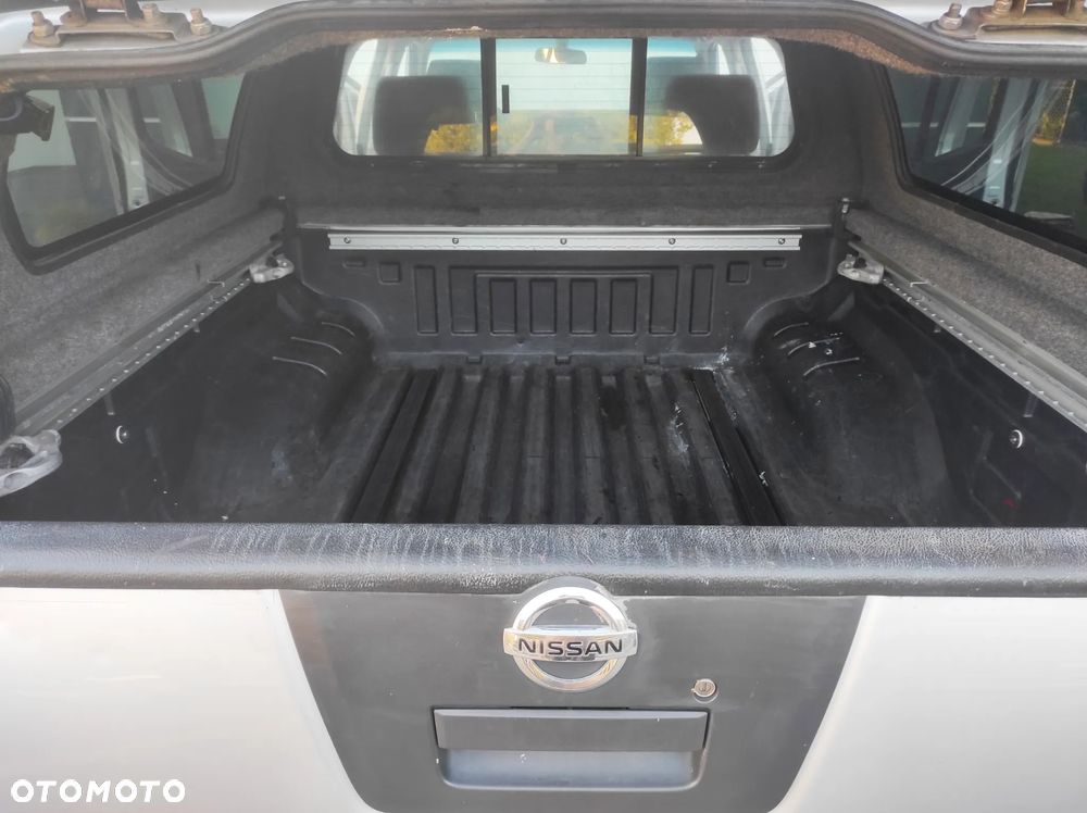 Nissan Navara 2.5 D LE - 31