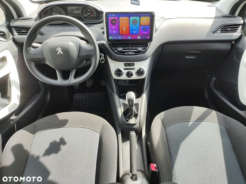 Peugeot 208 - 9