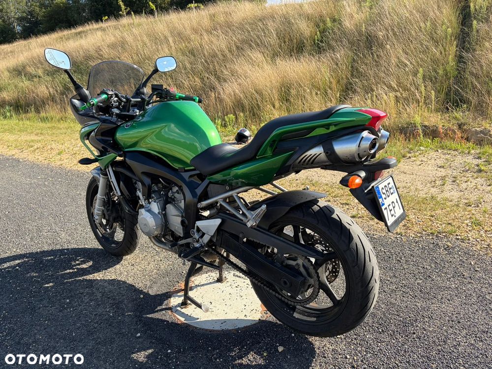 Yamaha FZ6 - 4