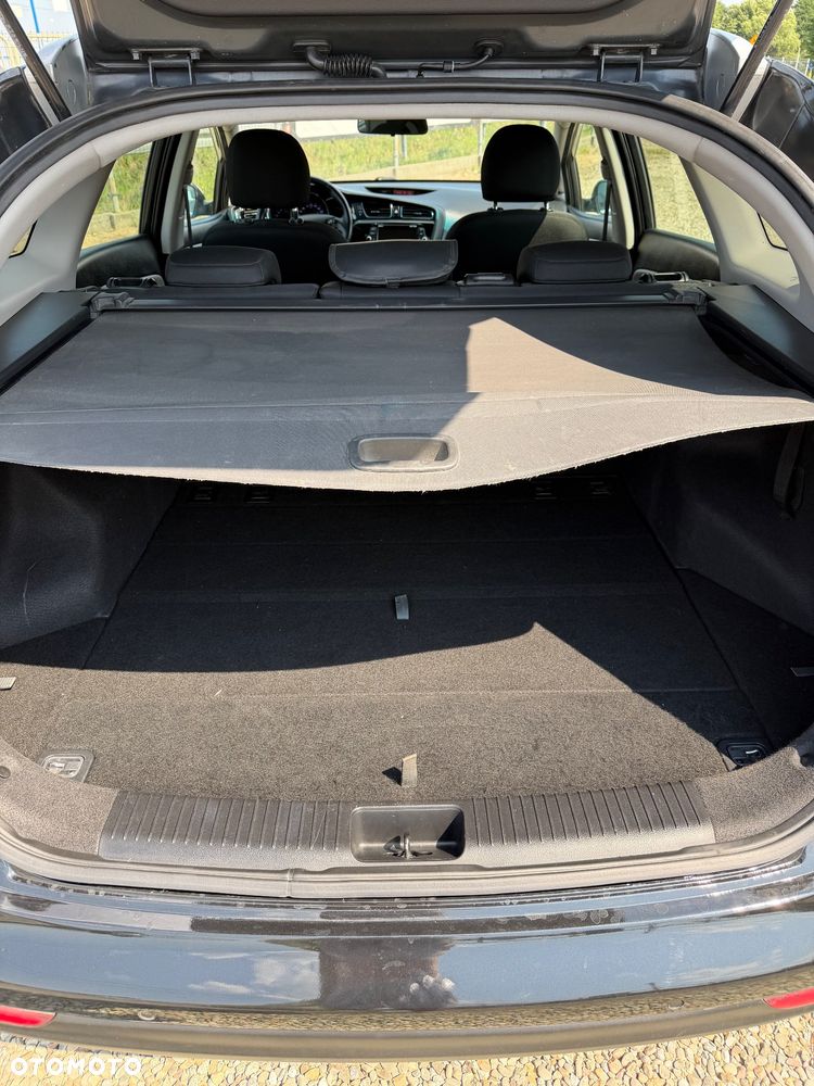 Kia Ceed - 23