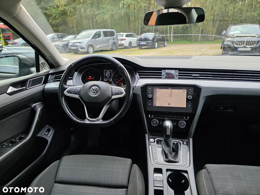 Volkswagen Passat - 18