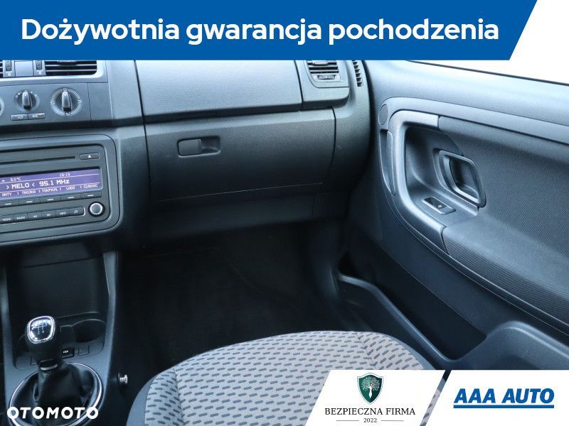 Skoda Fabia - 10