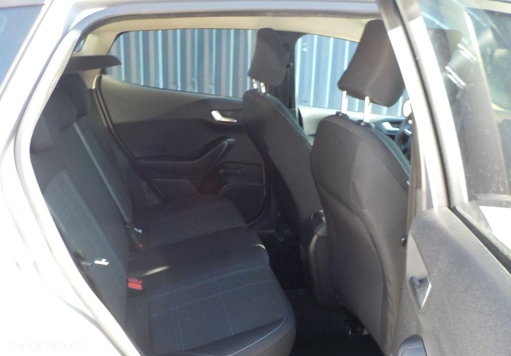 Ford Fiesta - 24