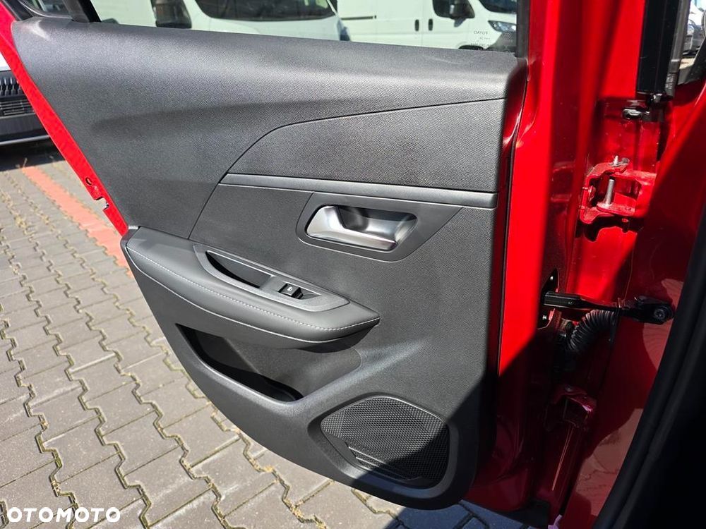 Peugeot 208 1.2 mHEV Allure - 8