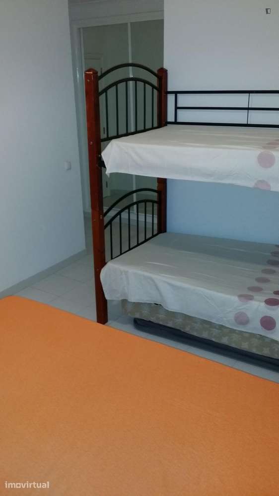 Apartamento com 3 quartos - localizado em Portimao - Grande imagem: 3/23