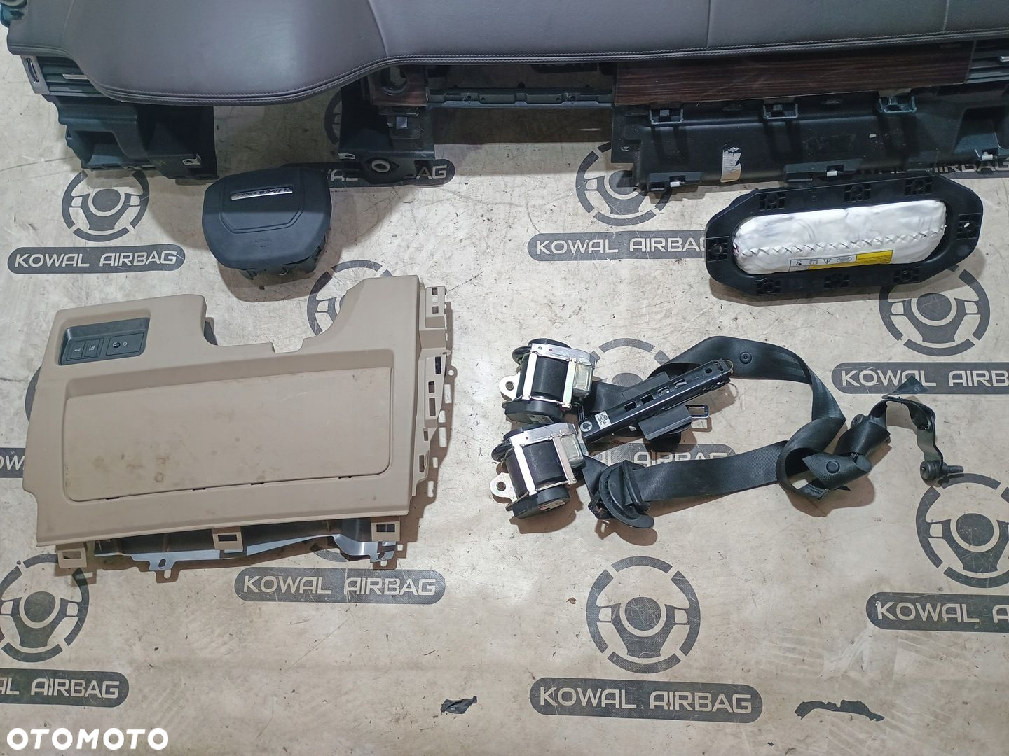 RANGE ROVER EVOQUE BRĄZ GŁADKI DESKA KONSOLA AIRBAG PASY ORYGINAŁ DEMONTAŻ - 9