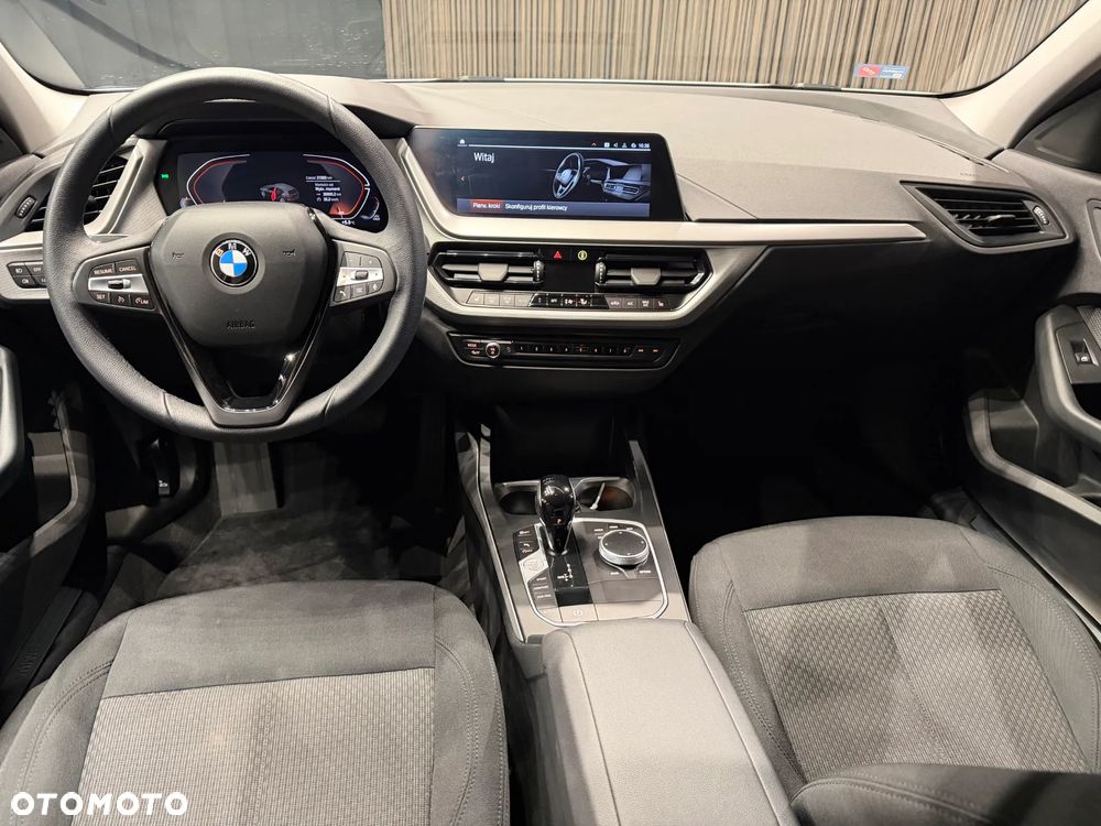 BMW Seria 1 118i Advantage - 9