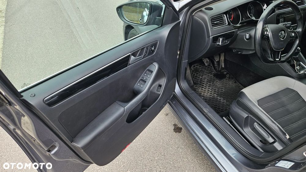 Volkswagen Jetta 1.4 TSI BMT Highline - 16