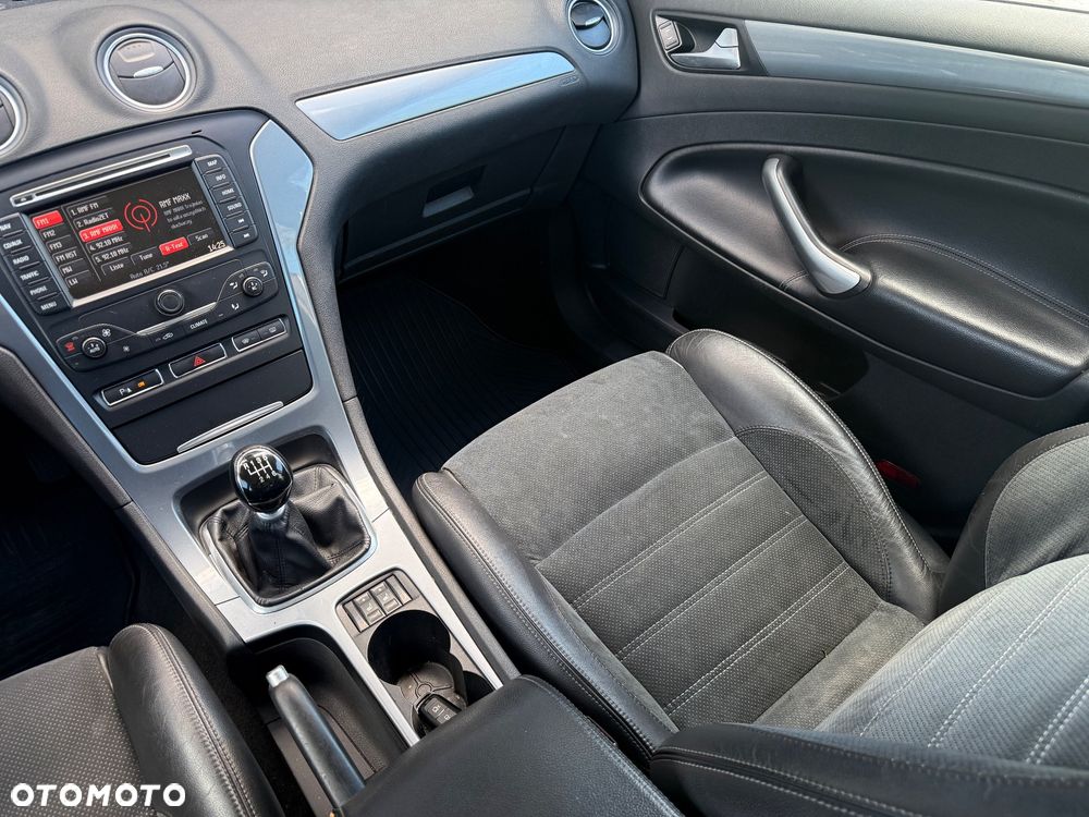 Ford Mondeo - 9