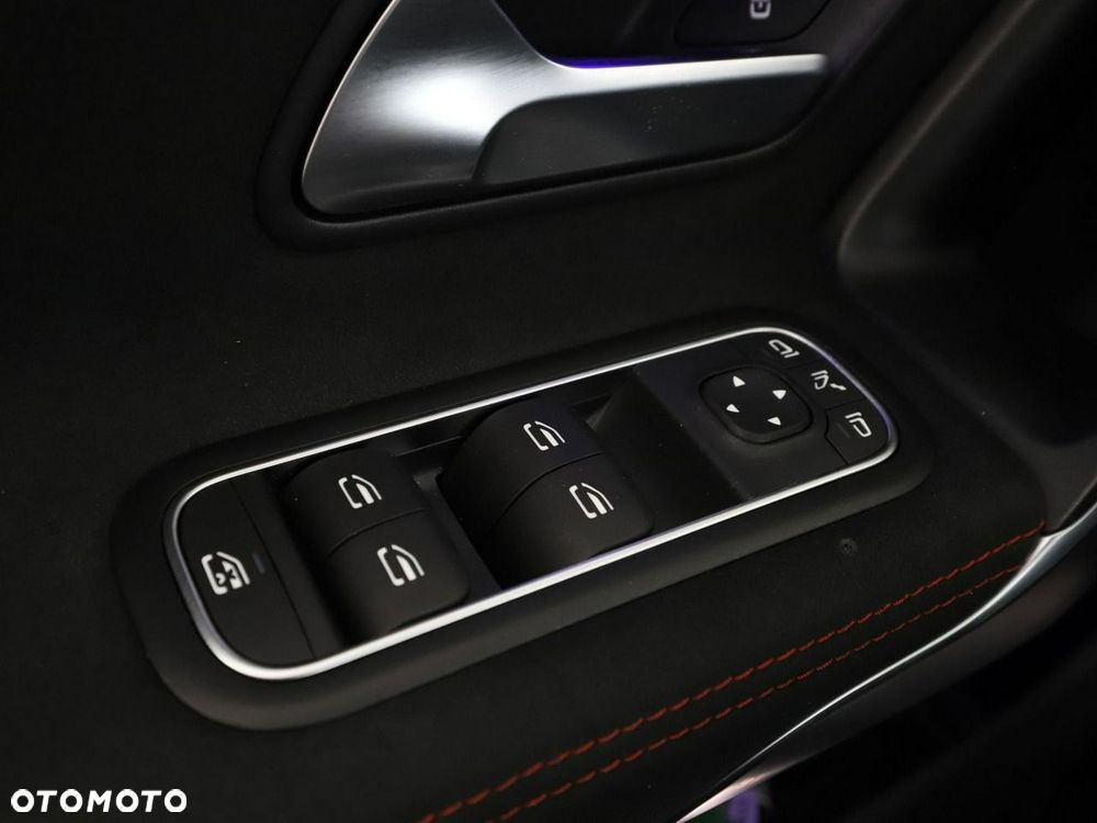 Mercedes-Benz CLA 180 mHEV AMG Line 7G-DCT - 37