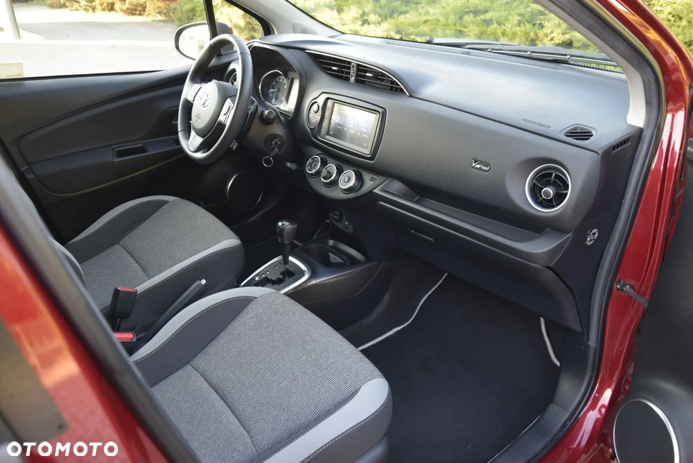 Toyota Yaris 1.5 20th Anniversary CVT - 13