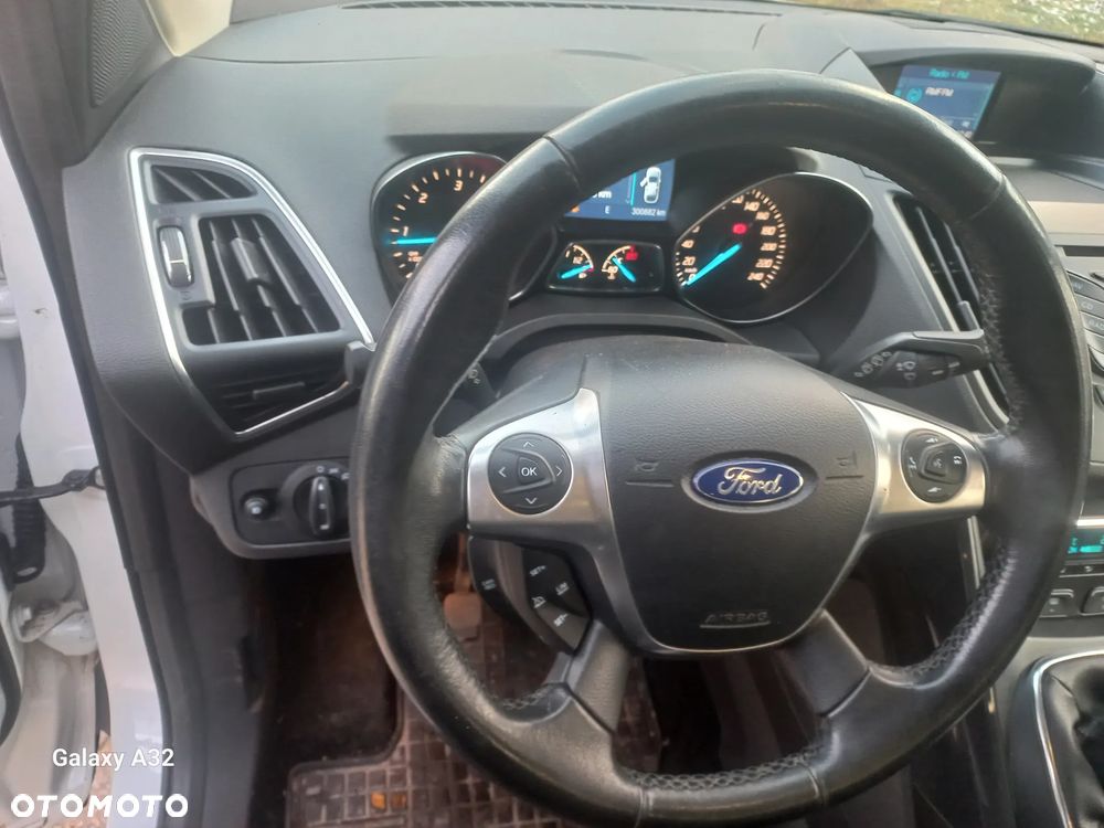 Ford Kuga 2.0 TDCi 4WD Titanium - 15