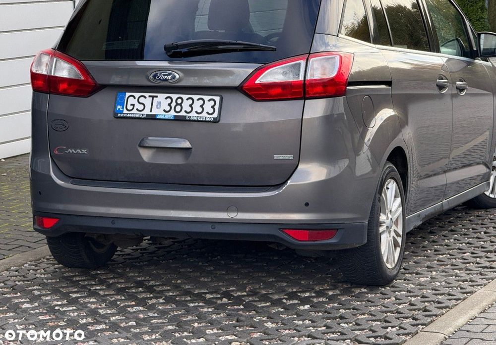 Ford Grand C-MAX - 26