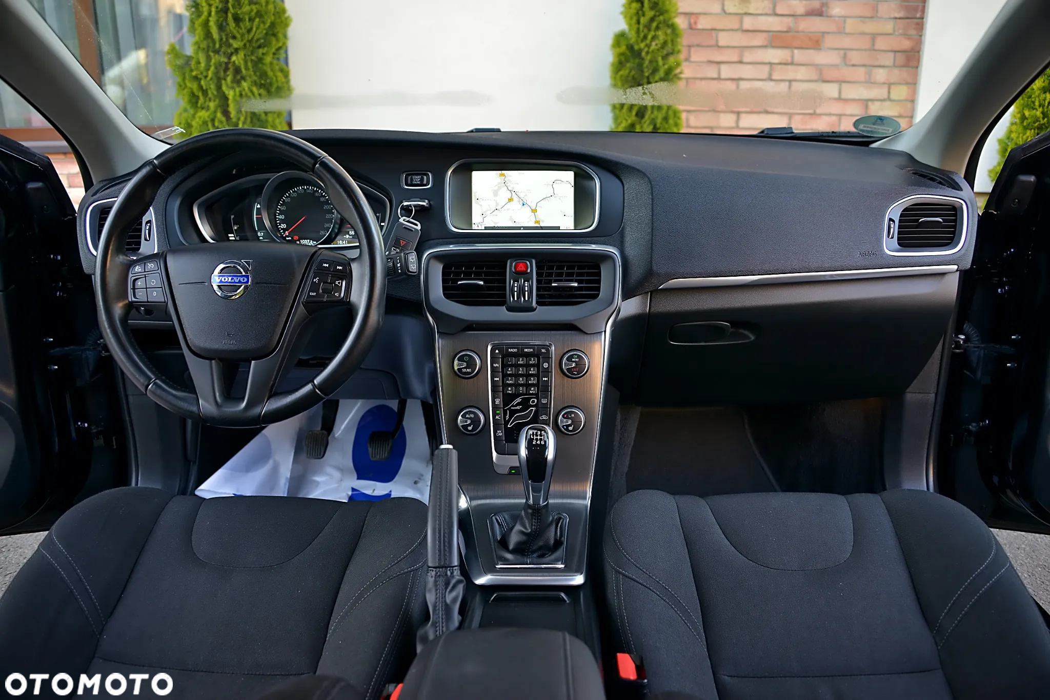 Volvo V40 D2 Kinetic - 34