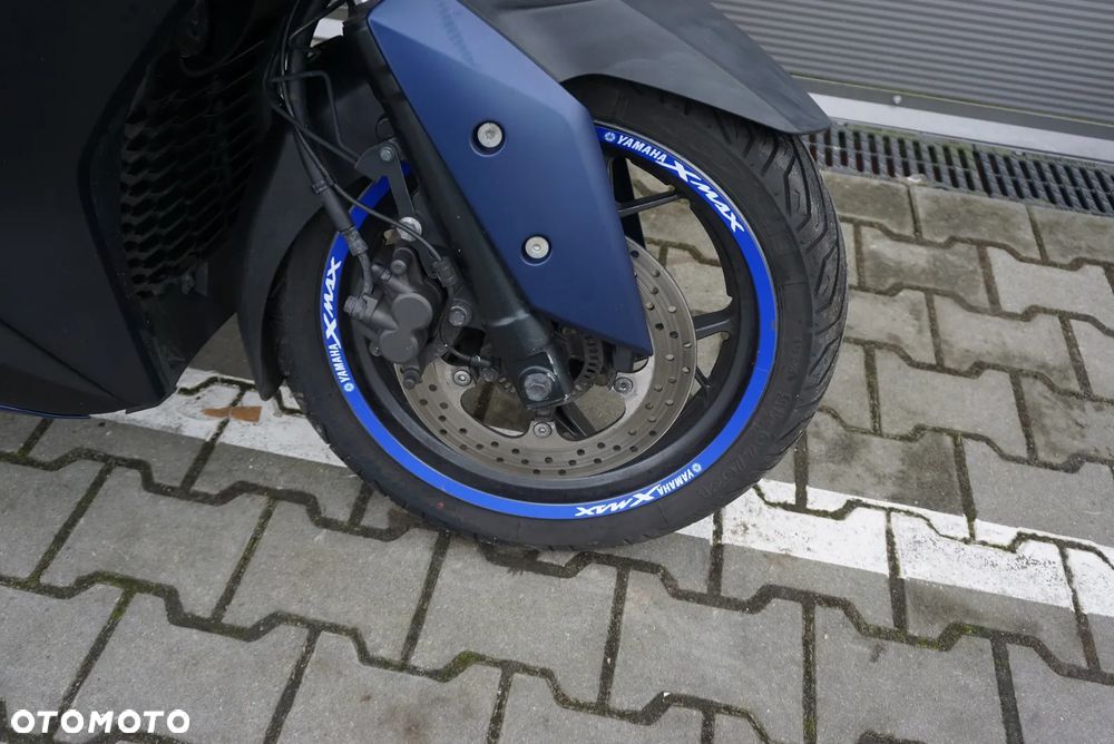 Yamaha X-max - 6