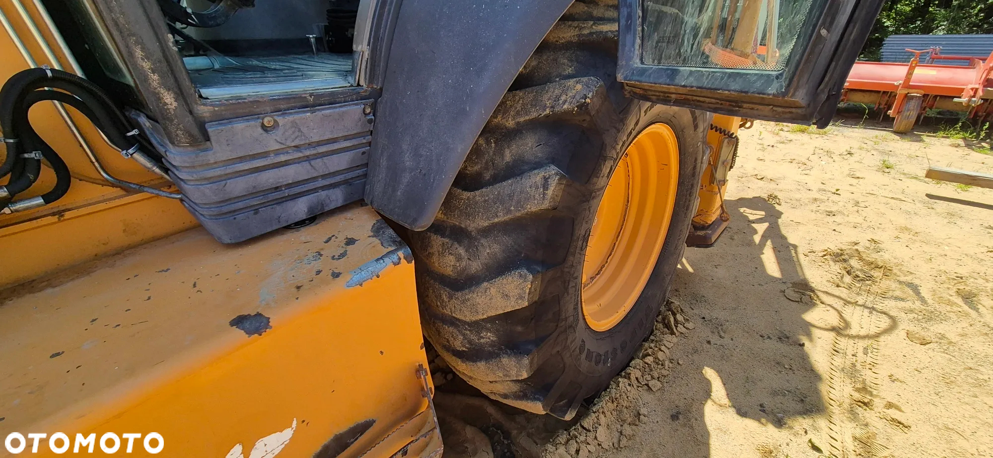 Case 580 SR tylko 1368 godzin z wojska umowa kupna sprzedaży - 4