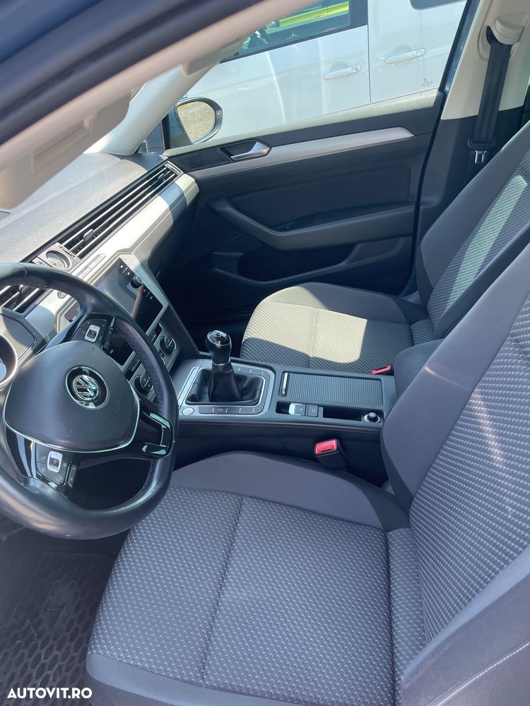 Volkswagen Passat 1.5 TSI ACT Advance - 9