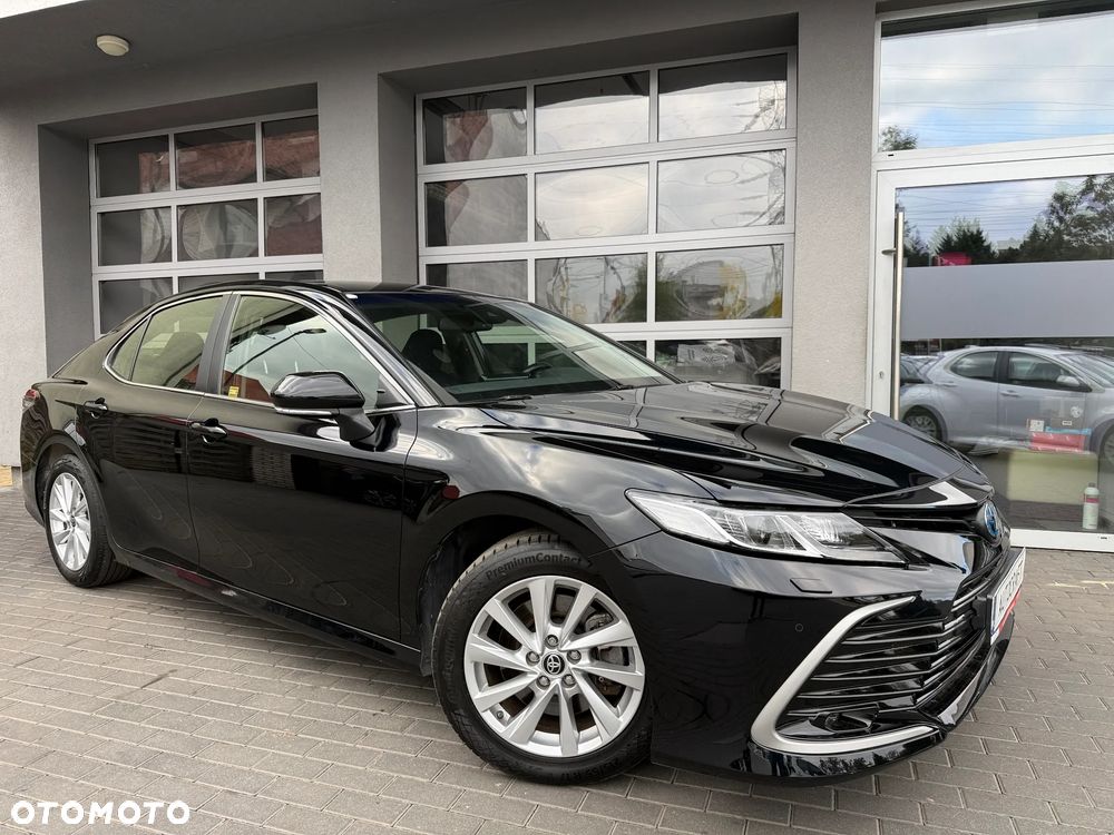 Toyota Camry 2.5 Hybrid Comfort CVT - 22