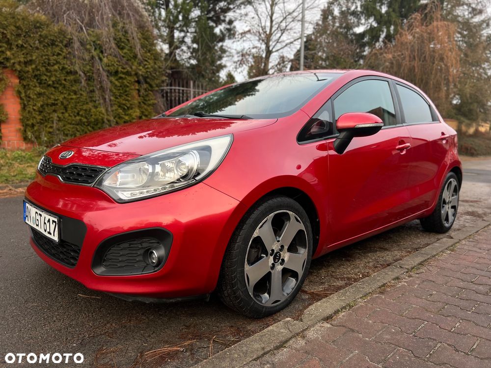 Kia Rio 1.4 CRDI Fifa World Cup Edition - 5
