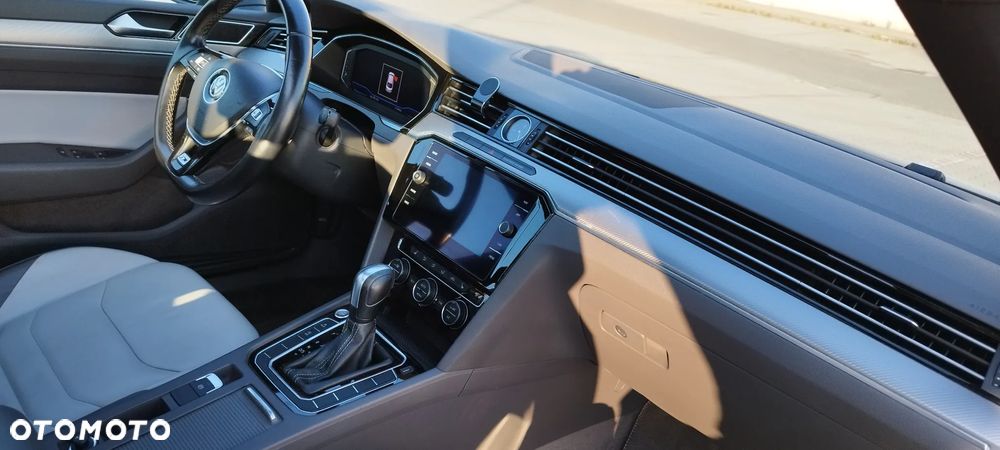 Volkswagen Arteon 2.0 TSI 4Motion R-Line DSG - 23
