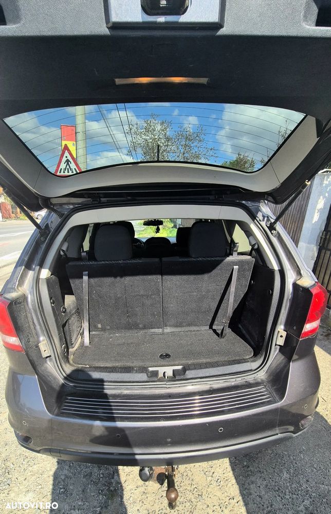Fiat Freemont 2.0 Mjet AT AWD Urban - 6