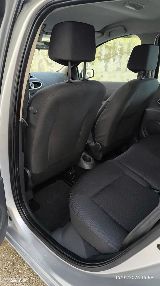 Renault Clio 1.2 16V Dynamique - 34