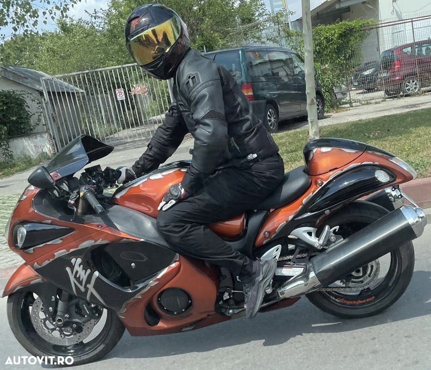 Suzuki GSX 1300R Hayabusa - 9