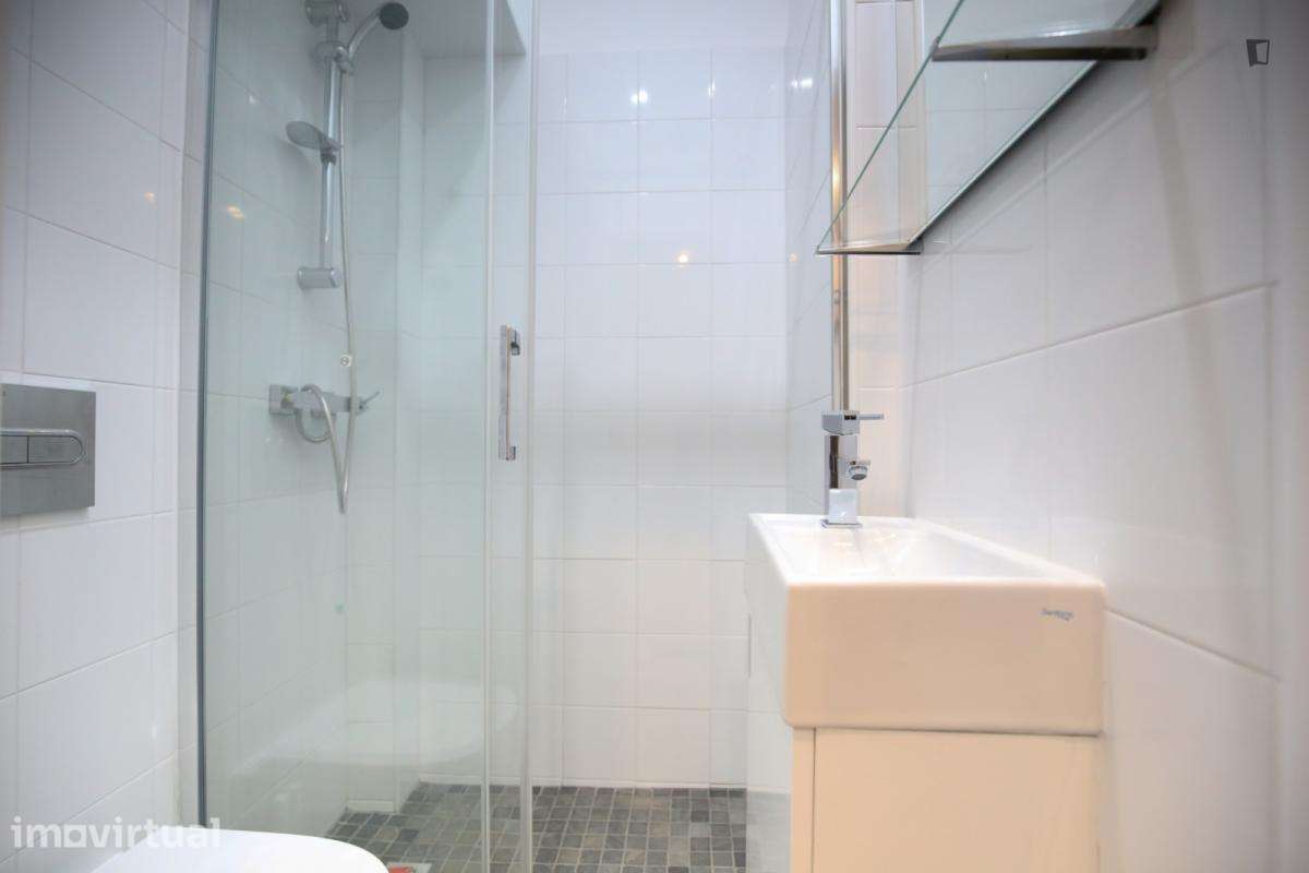 Quarto - localizado em Oeiras Lisbon - Grande imagem: 2/32